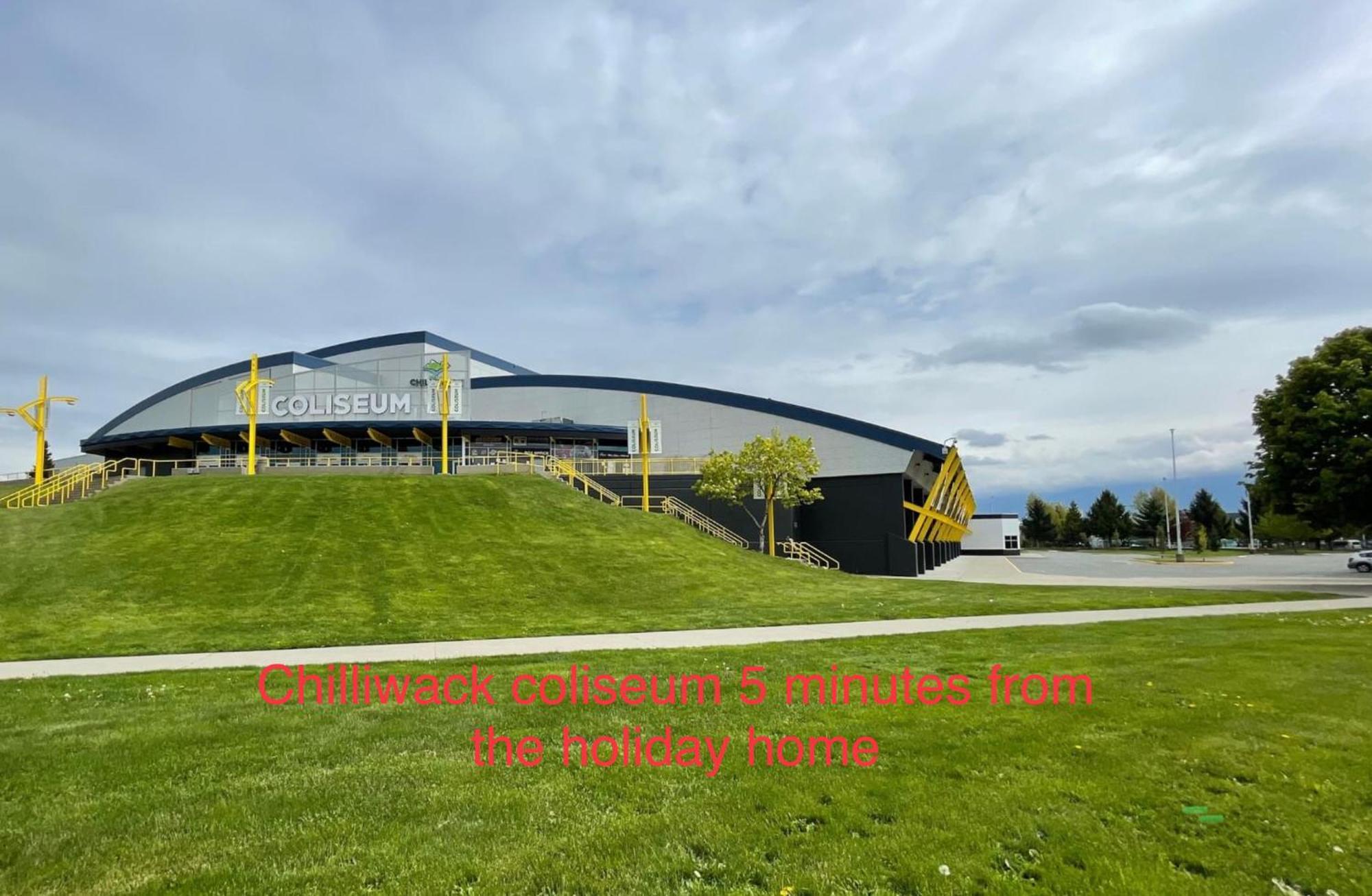 Mountain Retreat 3 Bedroom Garden House Near Heritage Park, Coliseum , Hwy 1, Fishing, Cultus Lake Chilliwack Ngoại thất bức ảnh